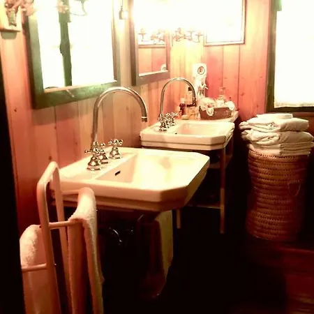 Arberi Bed & Breakfast Millesimo